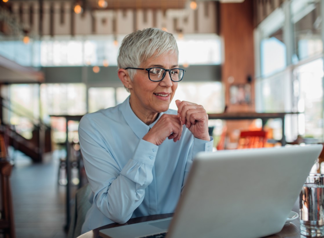 baby boomers using smartphones